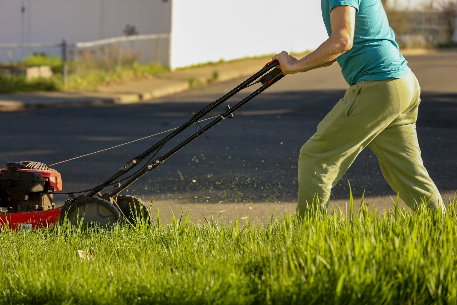Lawn and property maintenance serving Sevierville, TN Lawn and property maintenance serving Sevierville, TN